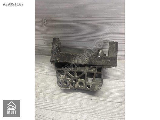 Opel corsa D fiat punto evo motor braketi 55197848