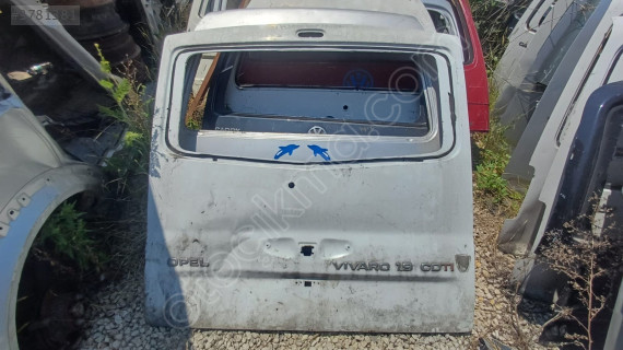 opel vivaro bagaj kapağı
