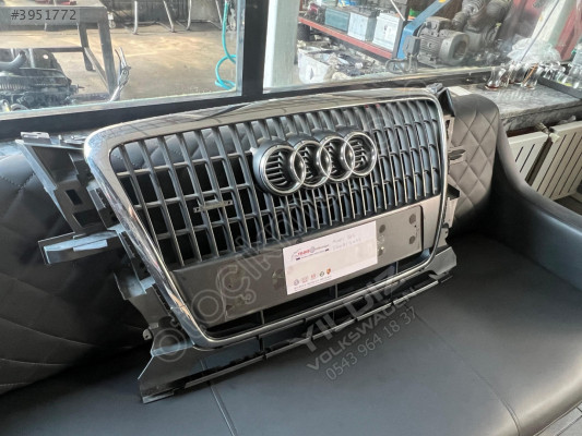 Audi Q5 8R0853651 Çıkma Ön Panjur 2009-2012