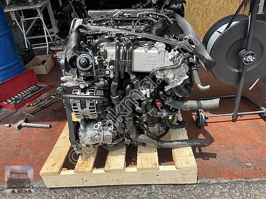 GOLF 1.6TDİ CLH MOTOR ÇIKMA YENİ SIFIR SANDIK KOMPLE