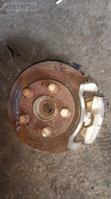 Mazda 626 balon kasa sağ ön taşıyıcı yedek parça
