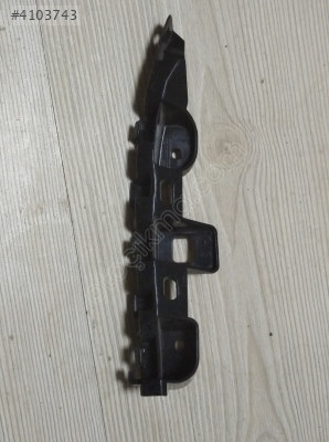 VOLKSWAGEN PASSAT SOL ON TAMPON BRAKETİ 10-15