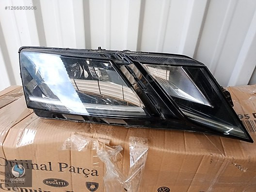 SKODA OCTAVİA SAĞ FAR ZENON ÇIKMA ORJİNAL