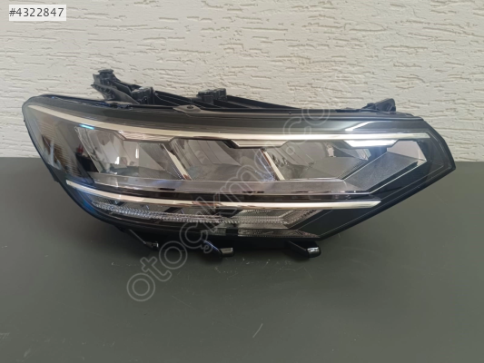 VOLKSWAGEN PASSAT B8,5 SAĞ ÖN FAR LEDLİ SIFIR 2010-2017