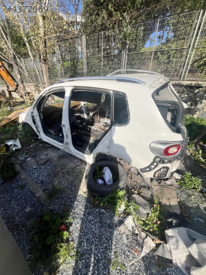 Tiguan çıkma sol arka çamurluk