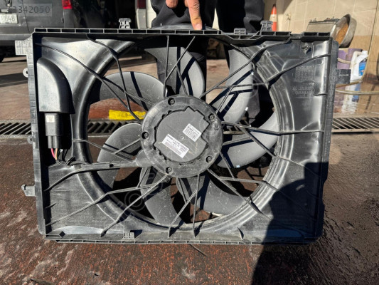 MERCEDES C SERİSİ W204 KASA ORJINAL FAN SETI HATASİZ