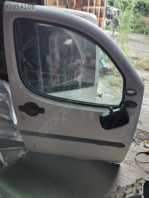Fiat doblo sağ  ön kapı  17000tl alkal otomotiv rize