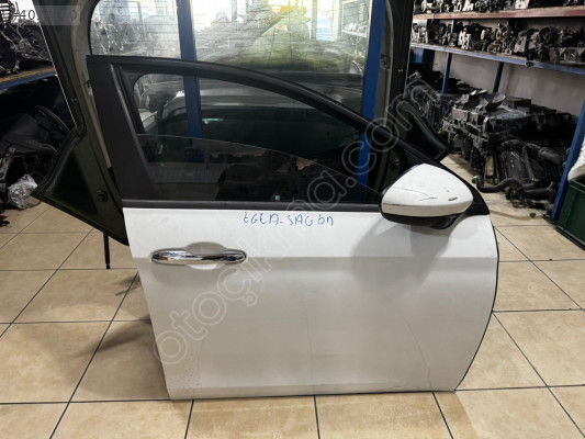 FİAT EGEA SAĞ ÖN KAPI