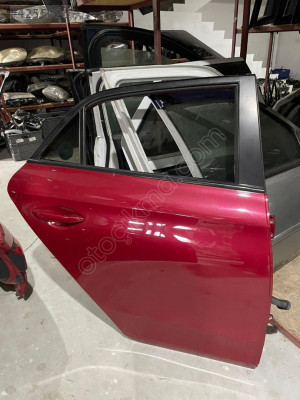 HYUNDAİ İ20 SAĞ ARKA KAPI BOŞ ORJİNAL ÇIKMA