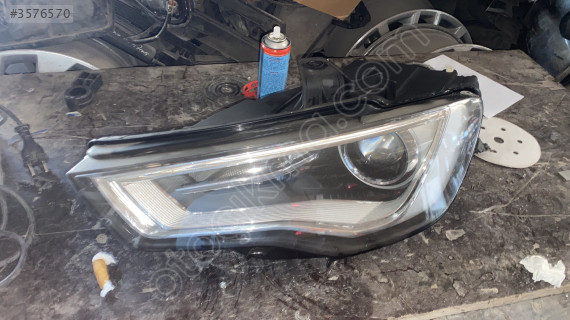 AUDİ A3 SOL ÖN FAR 2013-2018 ÇIKMA ORİJİNAL