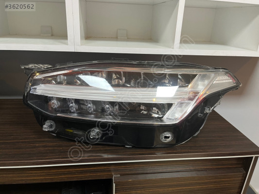 VOLVO XC90 SOL ÖN FAR ORJİNAL ÇIKMA PARÇA