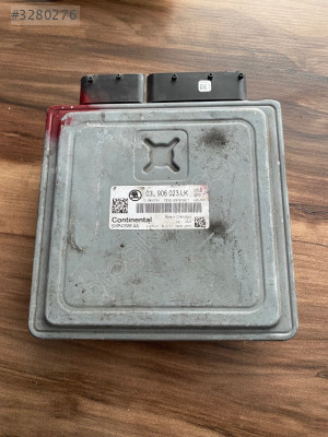 skoda octavia çıkma motor beyni 03L906023LK