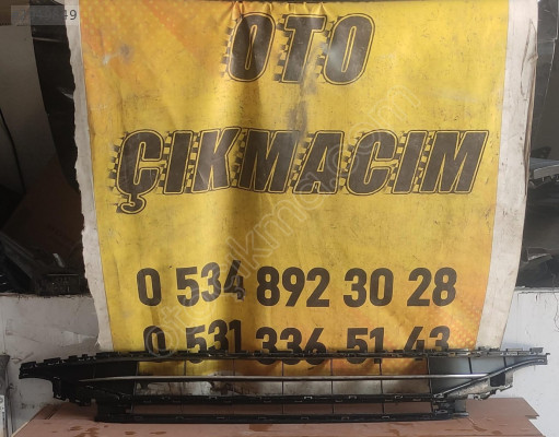 VOLKSWAGEN PASSAT B8 ÖN TAMPON ORTA IZGARA