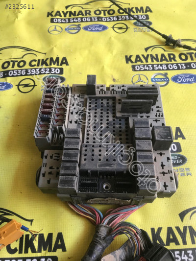 Volvo s80 2.0t5 cıkma sigorta kutusu 8645411