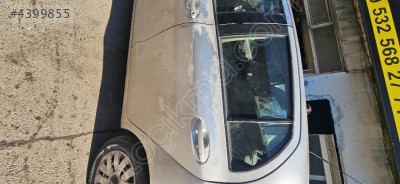 Toyota Yaris sol arka kapı