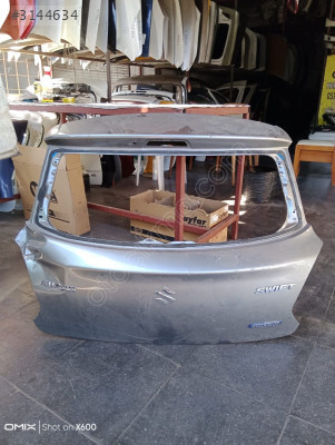 Suzuki swift bagaj kapağı 50€