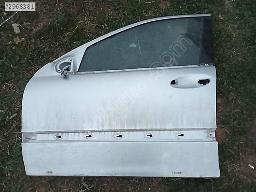 MERCEDES W203 ORJİNAL SOL ÖN KAPI ÇIKMA HATASIZ