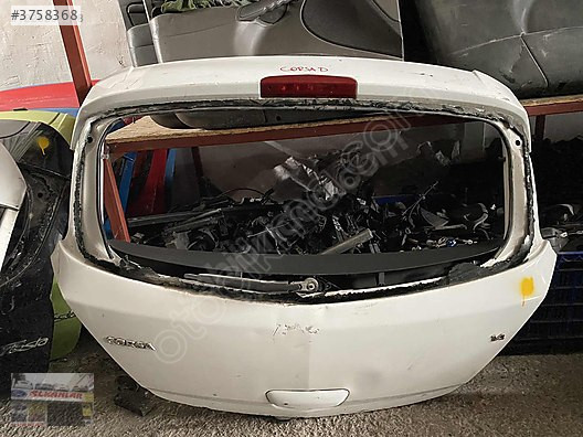 OPEL CORSA D BEYAZ BAGAJ KAPAĞI
