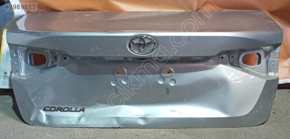 toyota coralla bagaj kapağı