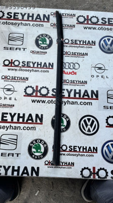 3G5839478 Passat b8.5 b8 sol arka kapı iç sıyırıcı fitil