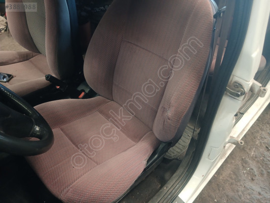 FORD ESCORT KOLTUK TAKIMI ÇIKMA