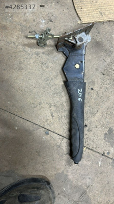 PEJO 206 ÇIKMA ORJINAL EL FREN TABANCASI YEDEK PARÇALARI