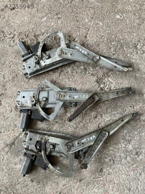 OPEL VECTRA B SAĞ ÖN CAM KRİKOSU