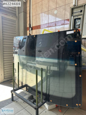 İVECO DAİLY YÜKSEK TAVAN ÖN CAM EXTRA GÖLGELİK 14-