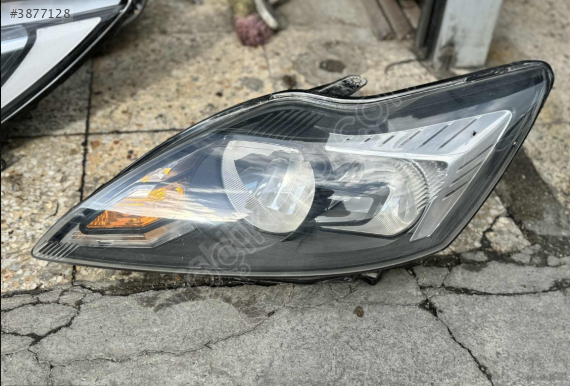 FORD FOCUS SOL FAR ORJİNAL EYUPCAN OTO'DA