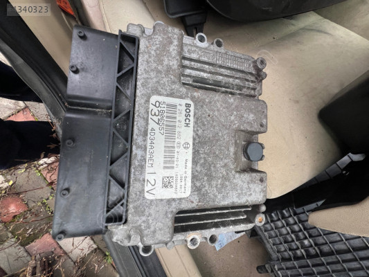 Whatsaptan siparişler Alfa Romeo 147 motor beyni 0281012882