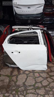 Megane 4 sağ arka kapı