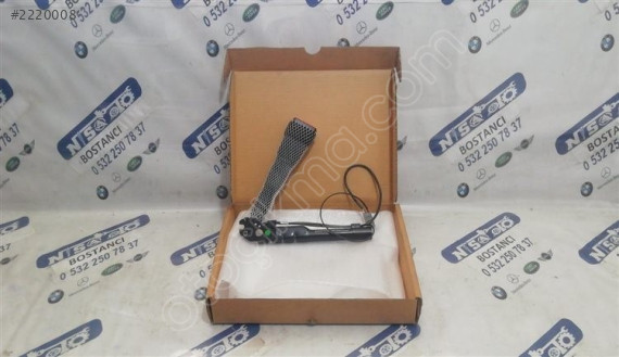 BMW 1 SERİSİ E87 KASA SOL ÖN EMNİYET KEMER YUVASI SIFIR