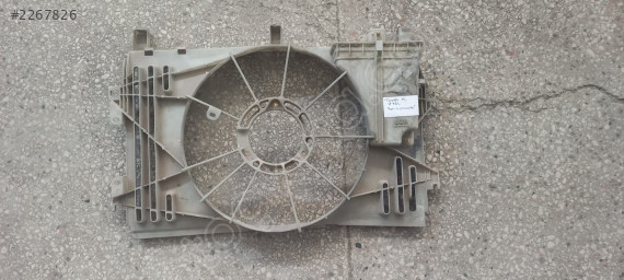 Corolla ZZE121 fan davlumbazı su bidonu OEM 16711-D060 çıkma