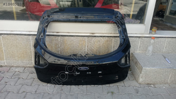 FORD PUMA ORJINAL ÇIKMA BAGAJ KAPAĞI