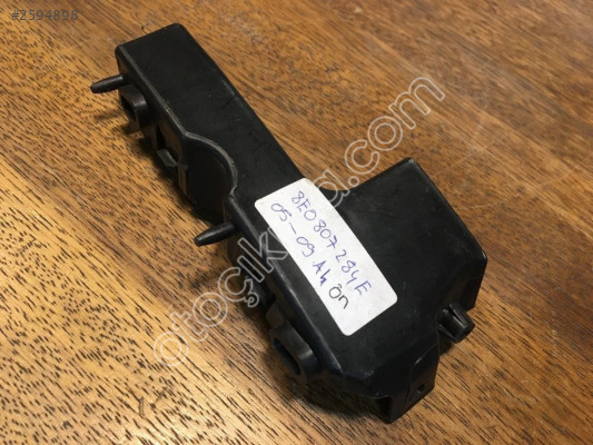 Audi A4 2005 - 2009 Ön Tampon Braketi Sağ Sıfır 8E0807284E