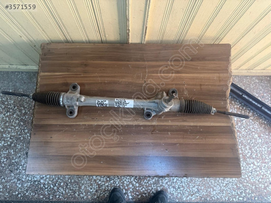 TOYOTA AURİS DİREKSİYON KUTUSU 06-13 MODEL