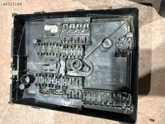 VolksWagen Caddy Sigorta Kutusu