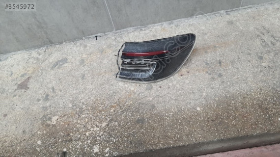 RENAULT Clio 5 Arka Sol Stop Lambası (Siyah Çizgili)
