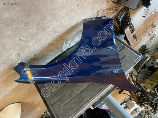 MERCEDES C CLASS W205 SAĞ ÖN ÇAAMURLUK A2058810201
