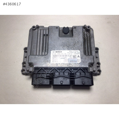Peugeot 208 1.4 Motor Beyni 0281030545 EDC17C10 9807886180