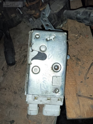 Fiat Tempra sağ ön kapı kilidi