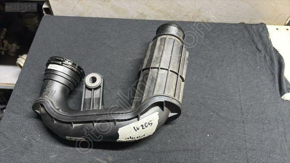 MERCEDES W205 İNTERCOOL BORUSU