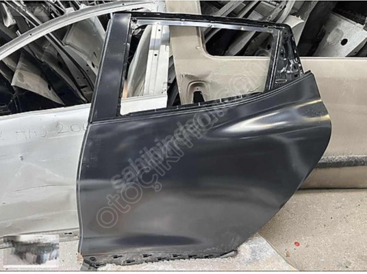 RENAULT CLİO 4 SOL ARKA KAPI YANSANAYİ SIFIR