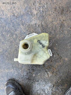 Courier yedek su deposu