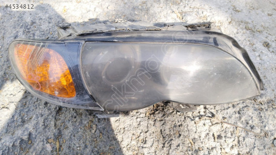 BMW 3.30 E46 SAĞ FAR ÇEVİK OTO ÇIKMA