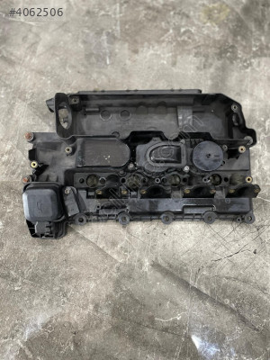 MERCEDES C200 KÜLBÜTÖR KAPAĞI
