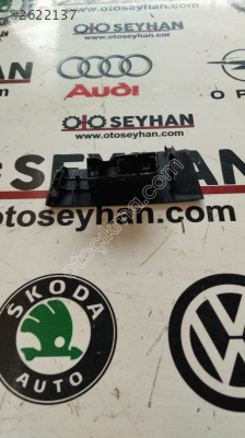 2G4867256 T-cross arka sağ kapı tekli cam düğmesi kaplaması