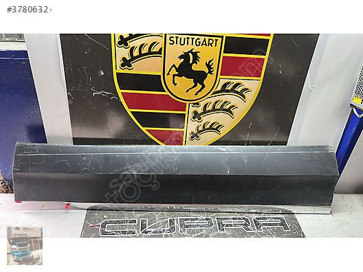 VOLKSWAGEN TİGUAN SAĞ ÖN KAPI ÇİTASI 5na854940