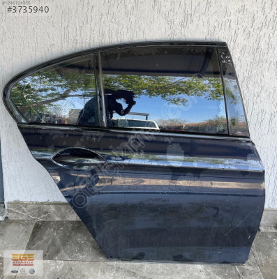 BMW 1 SERİSİ F20 HATASIZ BOYASIZ SAĞ ARKA KAPI ÇIKMA EGE OTO