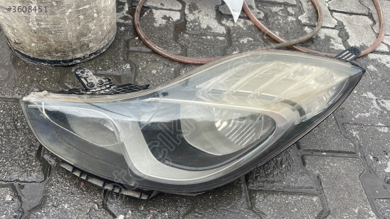 Hyundai ix20 sol ön far lambası